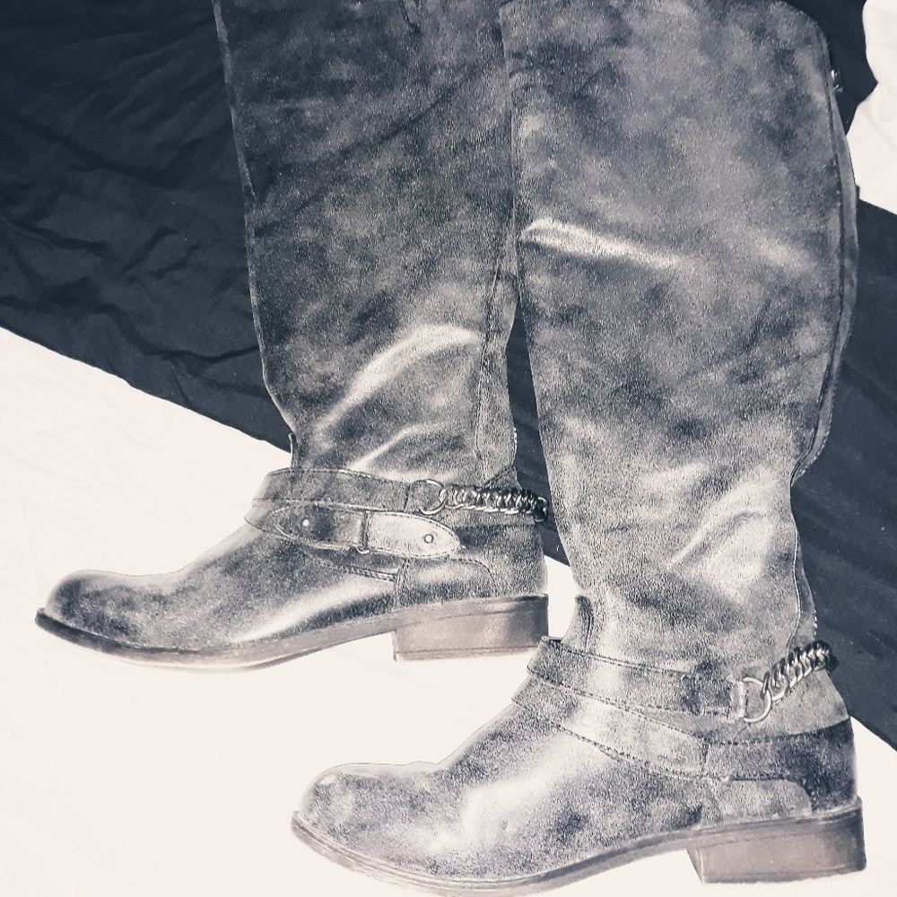 Madden Girl Grey Boots